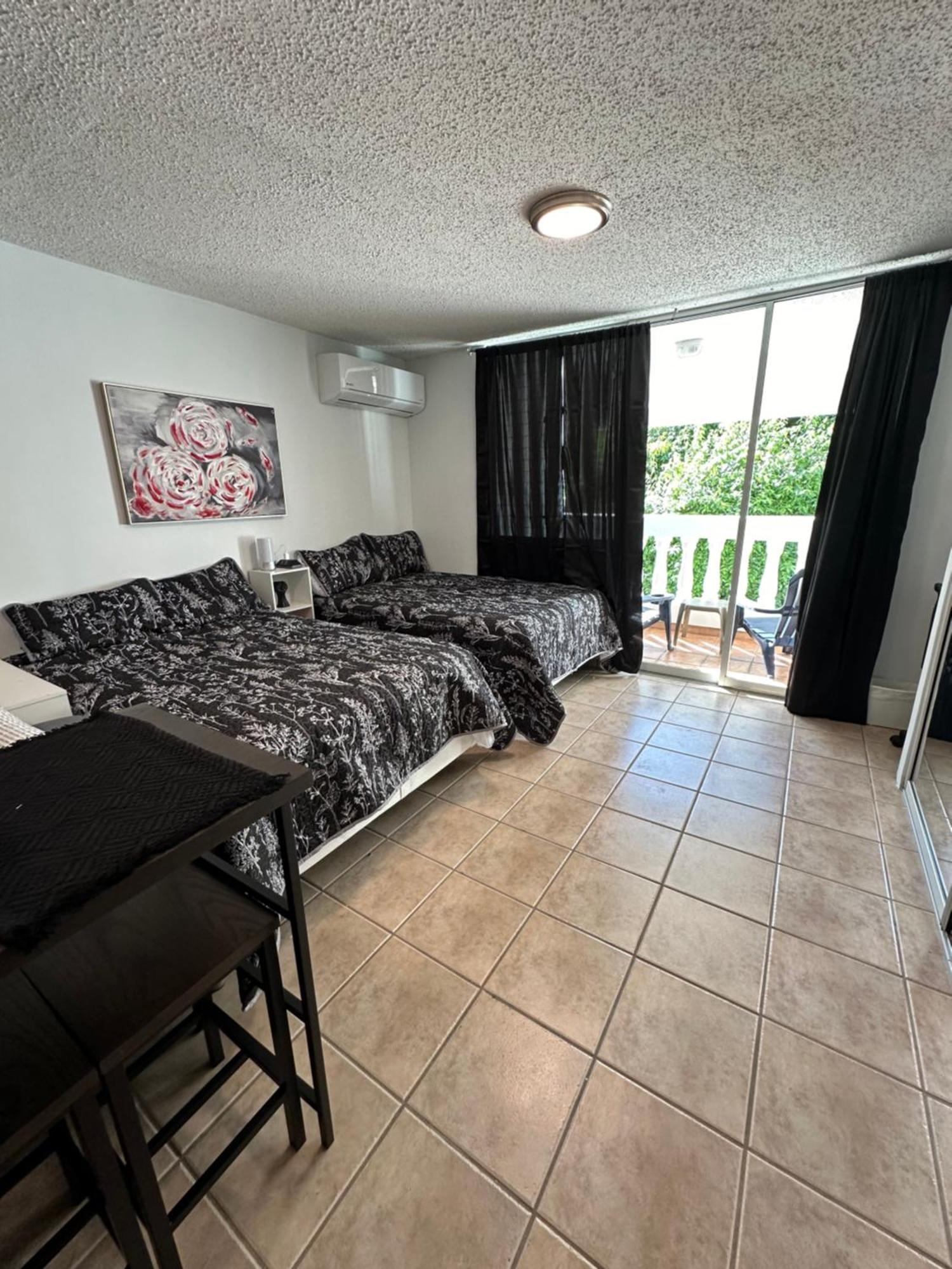 איזבלה Beachfront Studio Apt W/ Full Kitchen & Pool מראה חיצוני תמונה